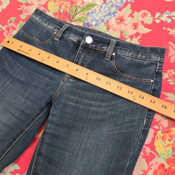 Blank NYC Low Rise Skinny Jeans Ankle Crop Length Size 26 - Picture 11 of 13